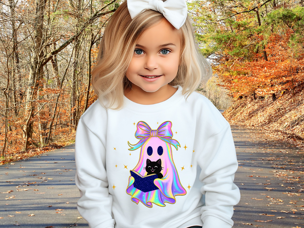 Vintage Halloween Cat Ghost Girly Halloween Shirt, Preppy Fall Aesthetic Tee Halloween Trendy Ghost Spooky Season T Shirt Trick Treat Shirts