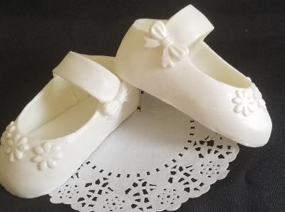 Baby Booties Cake Topper Baby Girl Shoes Cake Decoration in White Pink 2pcs