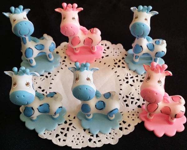 Giraffe in Blue & Pink Cake Toppers Giraffes Favors and Cake Decorations 5 pcs - Cake Toppers Boutique